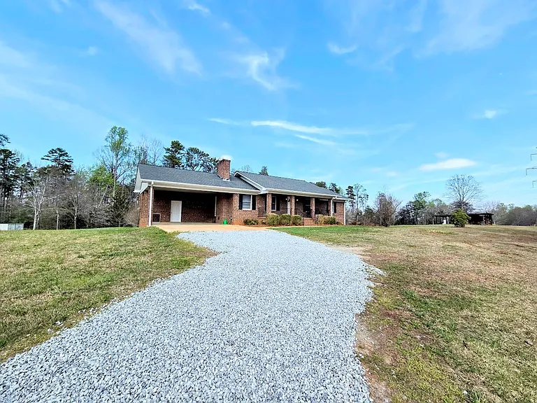 2891 Farrs Bridge Rd — Photo 18