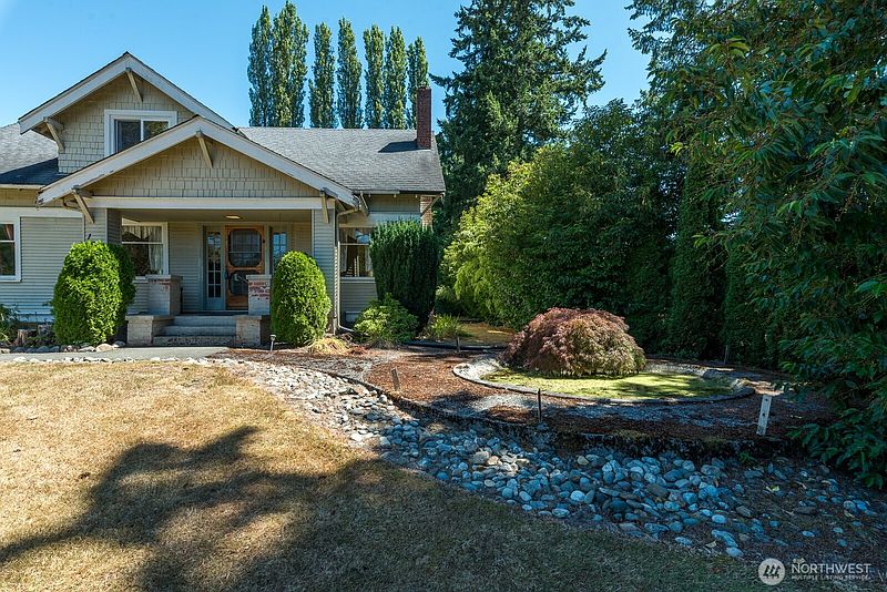 3rd image of 13701 51st Avenue NE