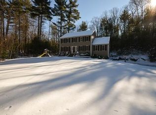 78 Whitins Rd, Sutton, MA 01590