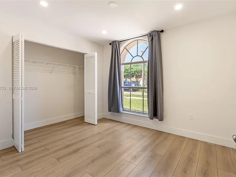 15472 SW 148th Ter — Photo 15