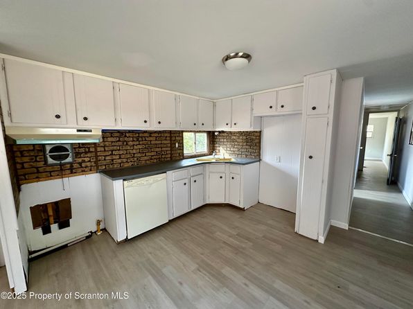 25 Arapaho Path, Gouldsboro, PA 18424