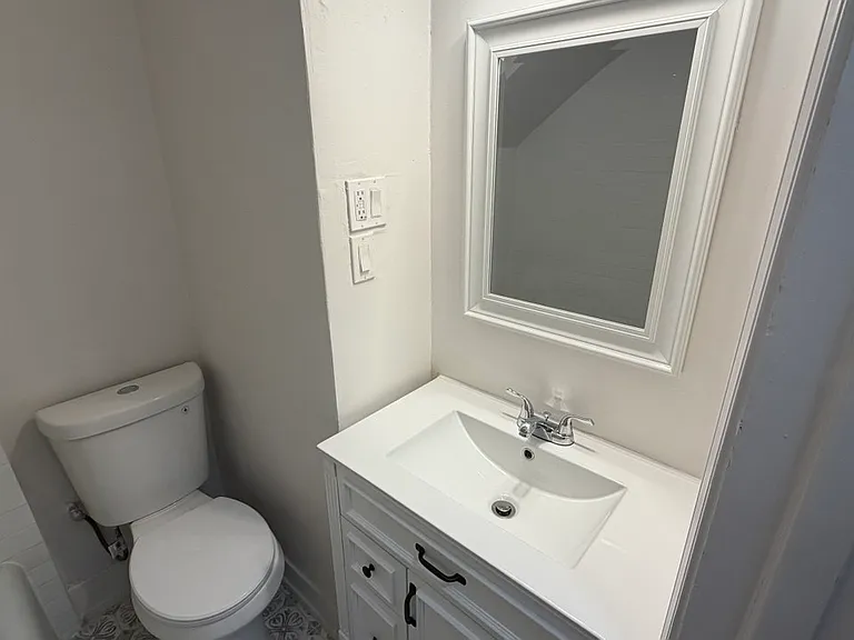 1155 Saint Johns Ave #B — Photo 6
