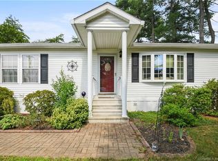 5A Pine St, Plainville, CT 06062