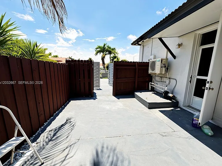 18405 SW 132nd Ave #18405 — Photo 13