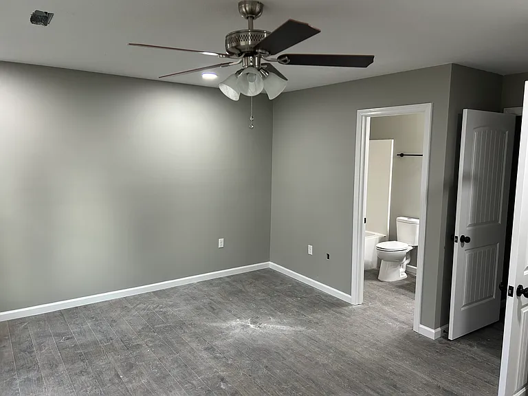 255 Keswick Dr — Photo 13