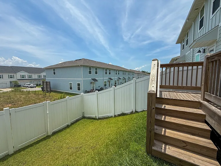 9502 Nature Creek Cir — Photo 17