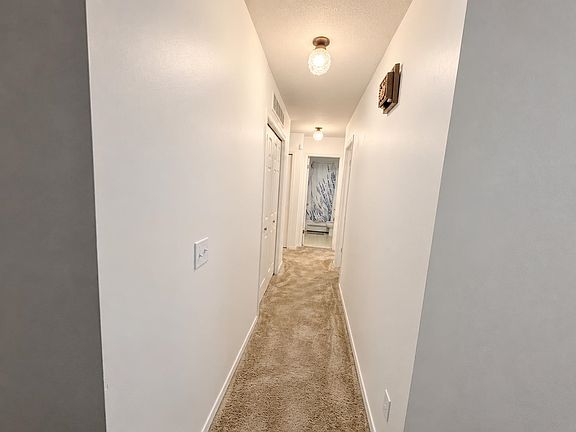 5th image of 9493 Fletcher St