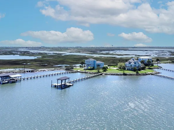 11818 Sportsman Rd, Galveston, TX 77554