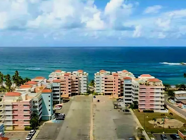 APT 313 Cond. Isabela Beach Court # — Photo 55