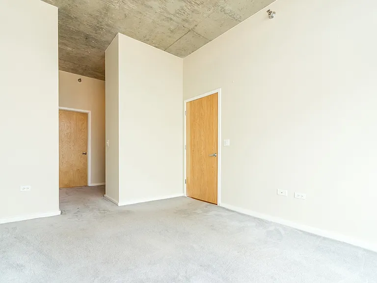 1620 S Michigan Ave #812 — Photo 9