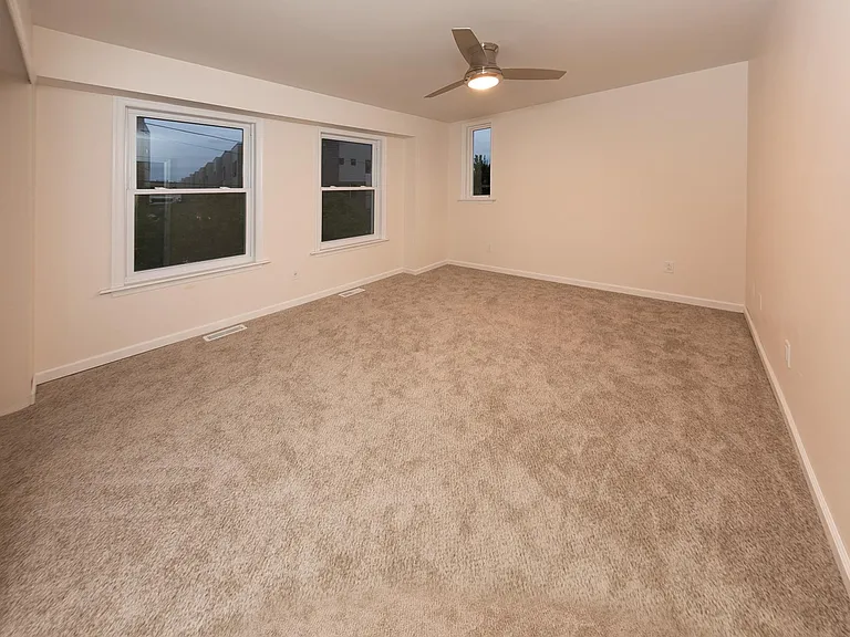 1328 N Hancock St — Photo 10