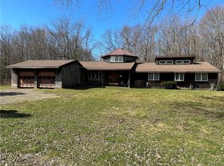 247 Cape Horn Rd, Fulton, NY 13069