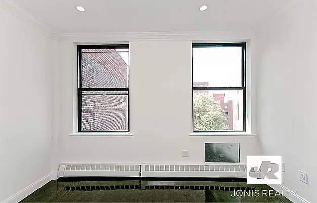 Rented by Jonis Realty | media 14