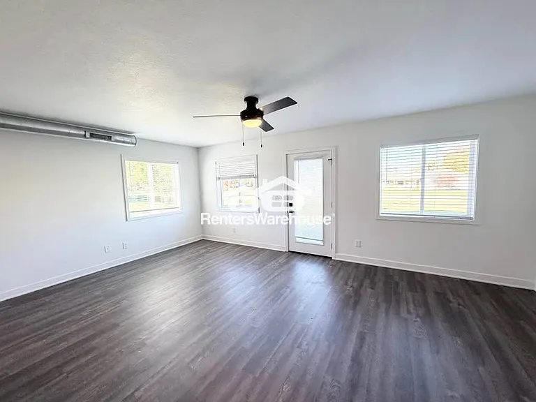 2103 Willis Ave — Photo 8