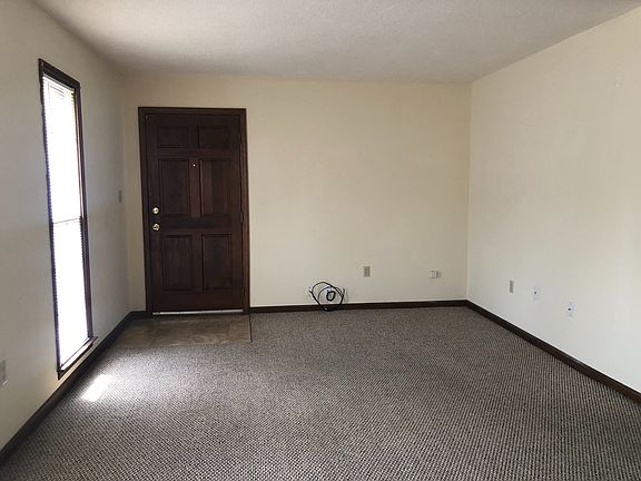 4th image of 18 Wood Creek Way SW #A