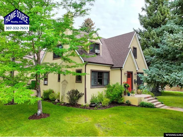 389 S 3rd St, Lander, WY 82520