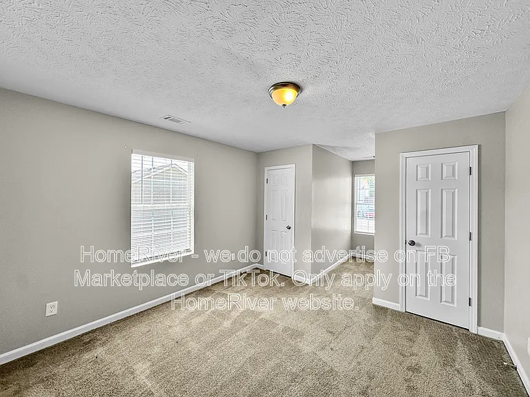 178 Marsh Glen Dr — Photo 16