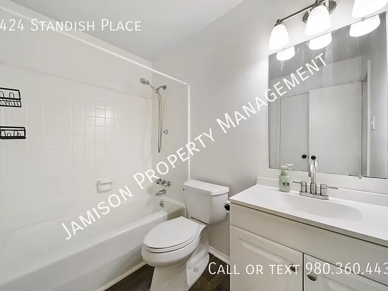 1424 Standish Pl — Photo 9