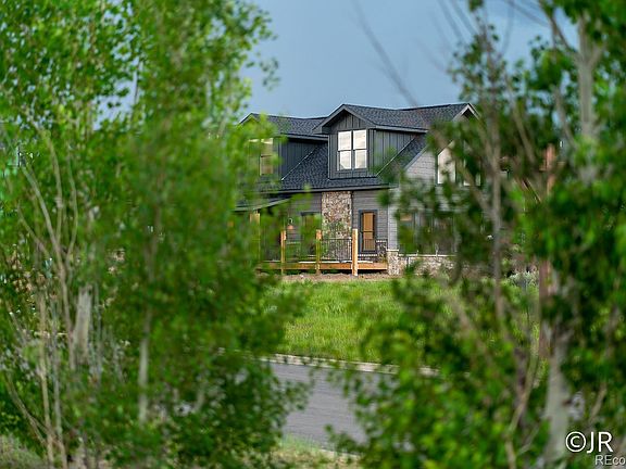 2nd image of 1460 Wildhorse Dr
