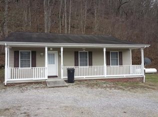 509 Snidow St, Pembroke, VA 24136