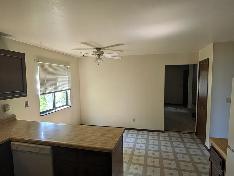 4830 W Edgerton Ave — Photo 6