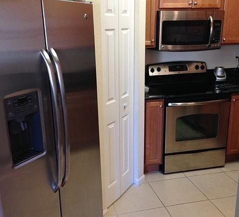 5th image of 11601 NW 89th St APT 103