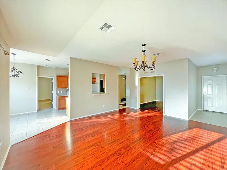 2324 Pearson Way — Photo 4