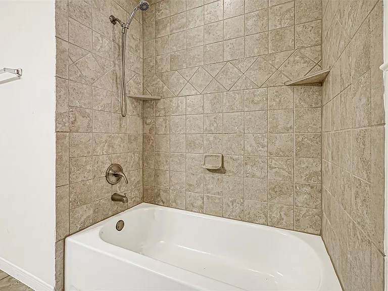 9524 Truscon Dr — Photo 18