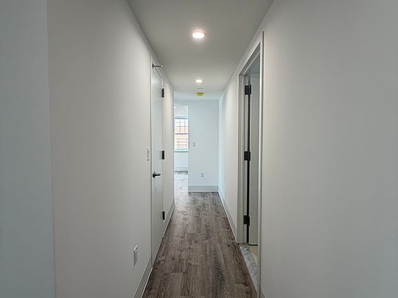 5th image of 1349 Commonwealth Ave #1A