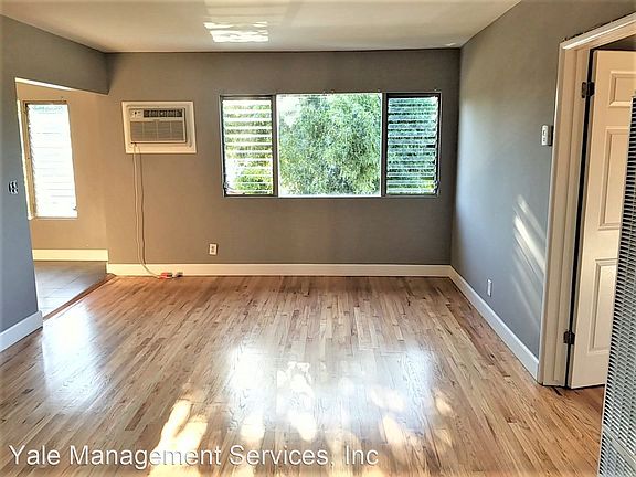 4th image of 6865 Fulton Ave #4