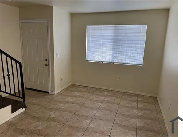 9001 S Central Ave APT B, Los Angeles, CA 90002