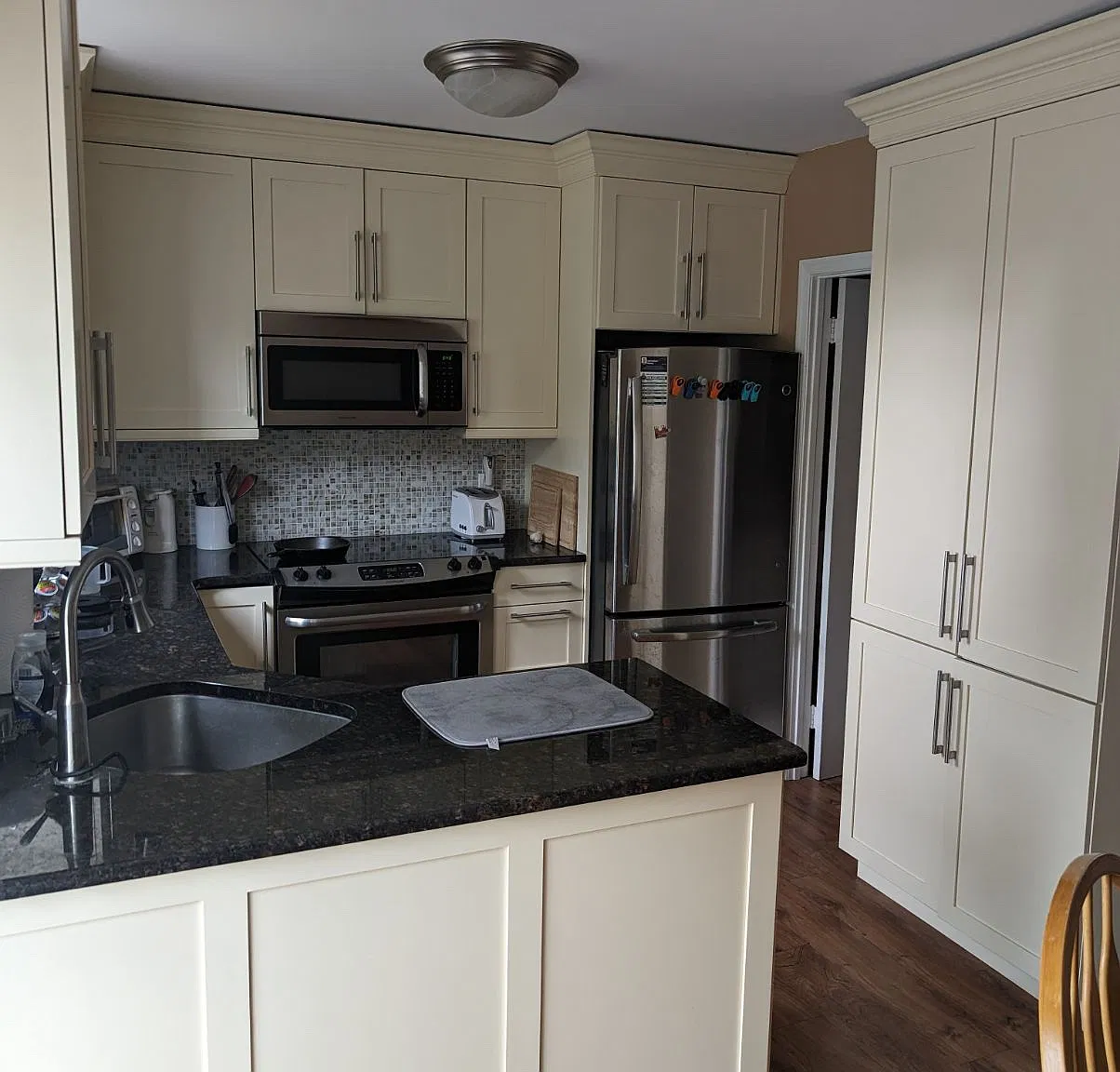 433 Arbutus Ave — Photo 1