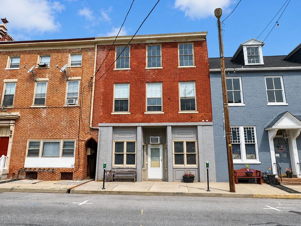1st image of 116 W Market St APT B
