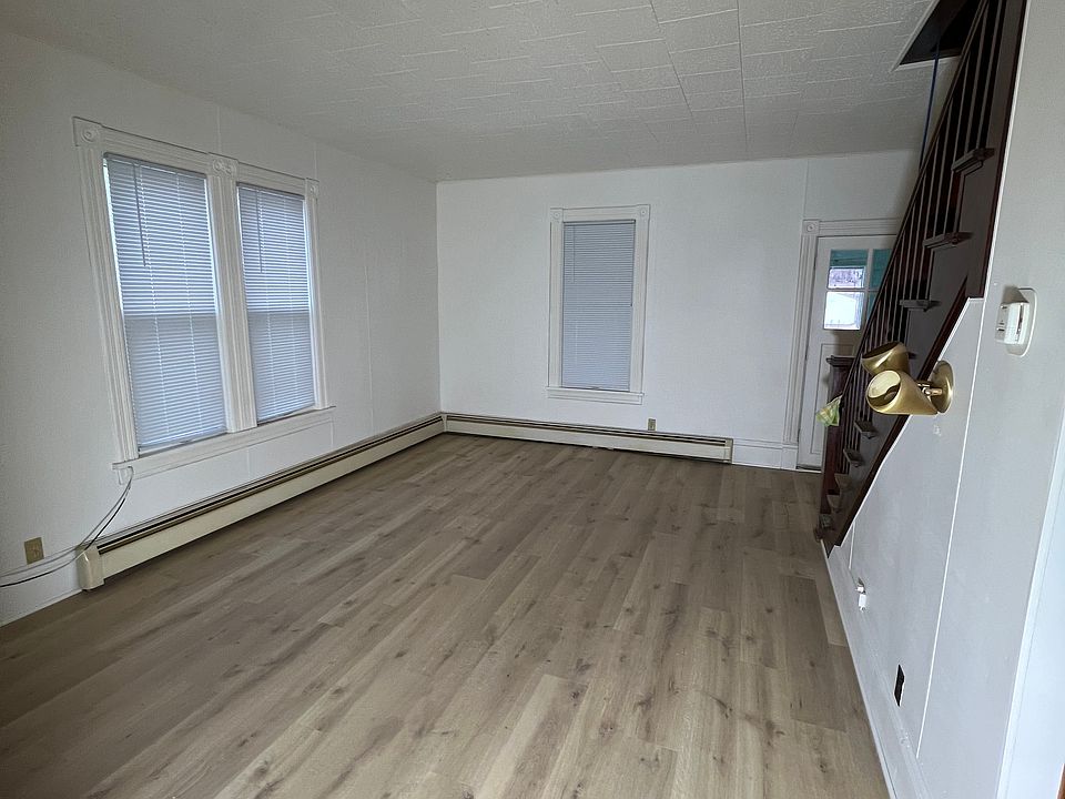 1st image of 305 1st St N