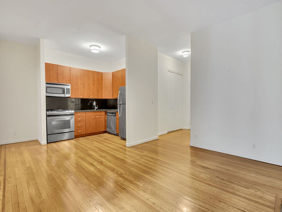 1st image of 121 Madison Ave APT 4J