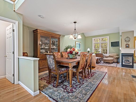 3rd image of 119 Lordvale Blvd #119