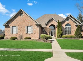 612 Birch St, Sugar Grove, IL 60554