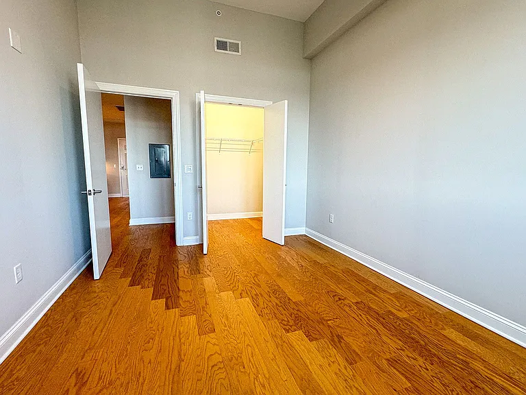 622 Main St — Photo 40