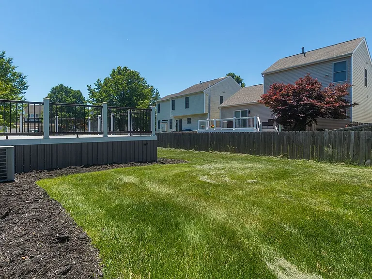 8577 Portwood Ln — Photo 35
