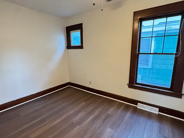 307 Apple St #1 — Photo 14