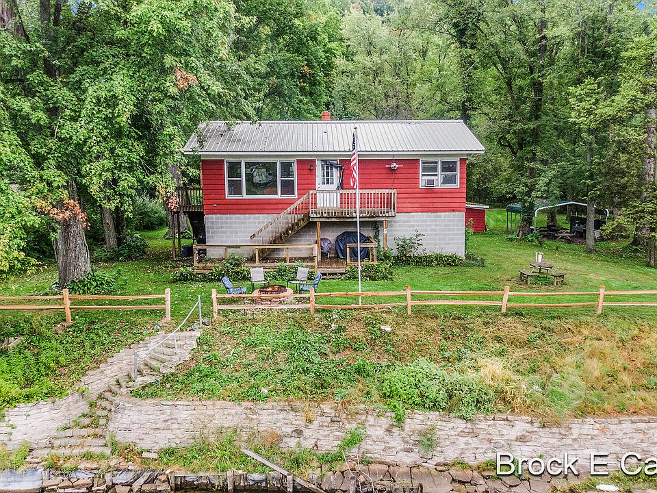 4136 W Sycamore Dr, Newaygo, MI 49337 Zillow