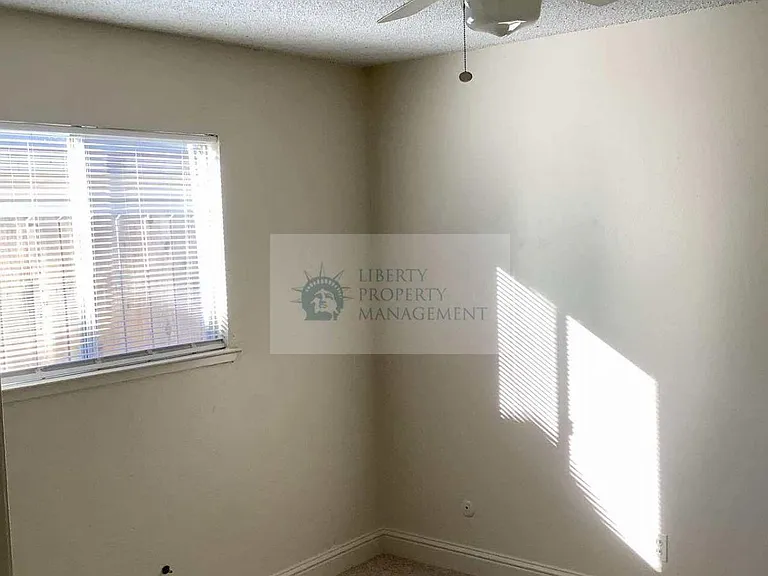 505 Custer Ct — Photo 6