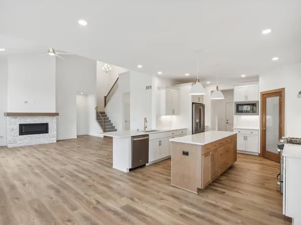 W221N4616 Timber DRIVE #Lt154, Pewaukee, WI 53072