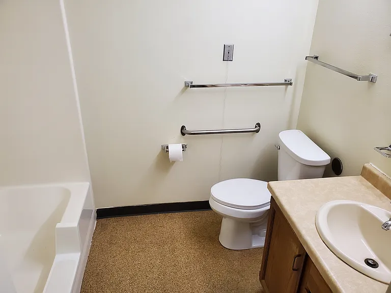 11849 Pine St #8 — Photo 6