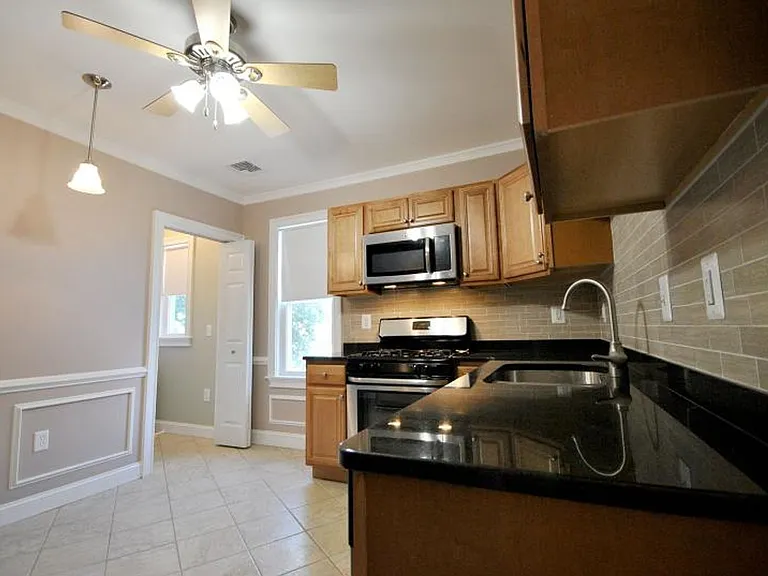 40 Turner St #11 — Photo 10