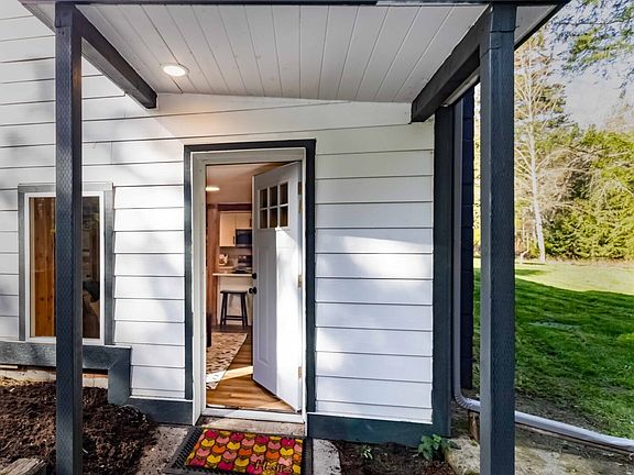 2nd image of 12781 Terranova Pl SE #B