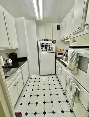 Rented by Olympia House Delaware LP | media 16