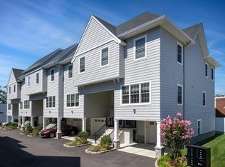 1 Wallace Ct #2EE25E4F3, Valley Stream, NY 11580