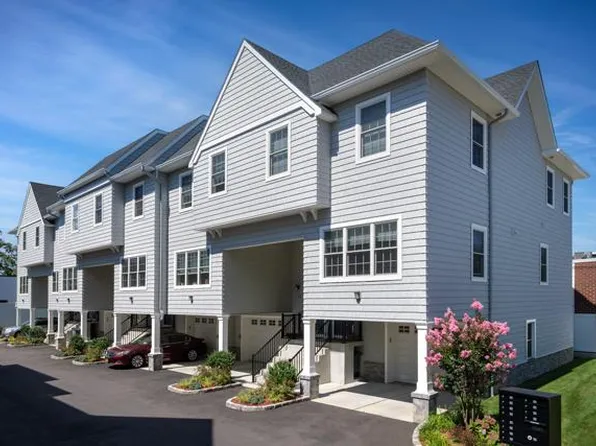 Fairfield Townhouse At Valley Stream, 1 Wallace Ct #2ee25e4f3, Valley Stream, NY 11580