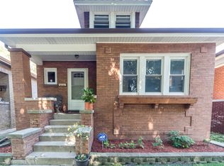 5941 N Talman Ave, Chicago, IL 60659